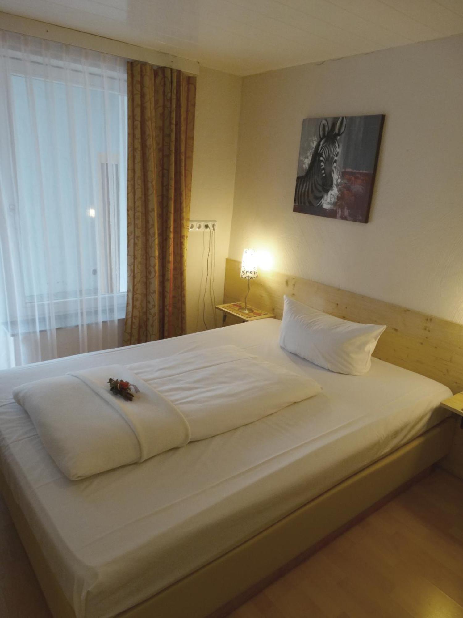 Hotel Sonne - Haus 2 Idstein Quarto foto
